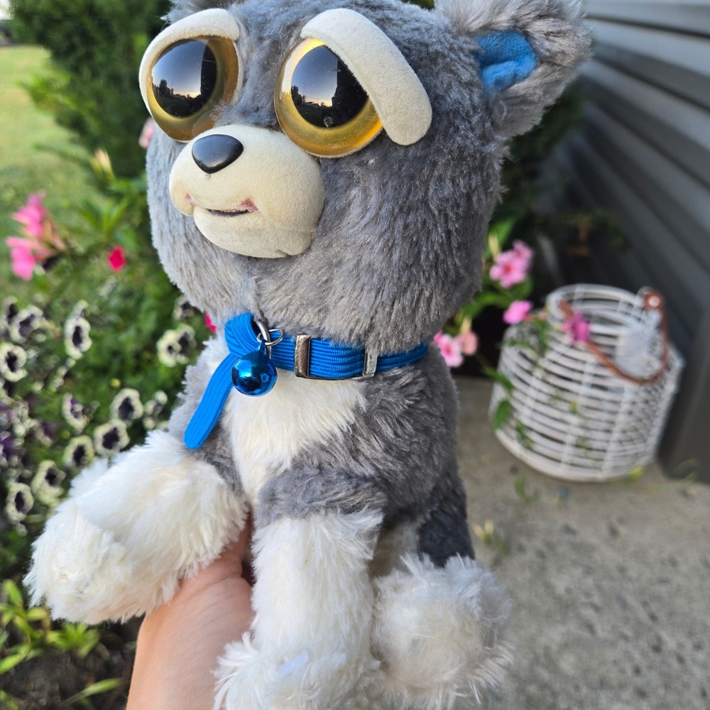 Feisty Pets Sammy Husky Dog Plush William Mark Corp Grey White